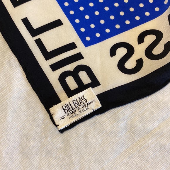 BILL BLASS Scarf - Picture 2 of 3